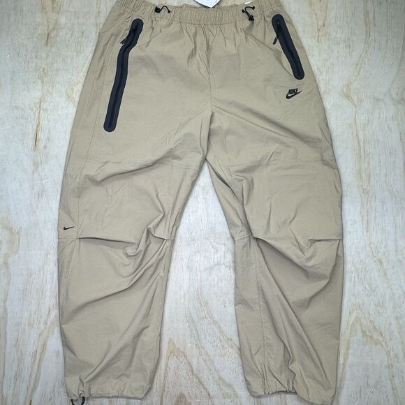 NEW Nike Tech Pack Woven Parachute Joggers Khaki Baggy Mens XL HM7158-297 - Picture 1 of 15